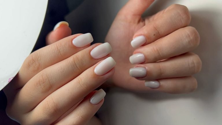 15 Ombre Nail Ideas to Elevate Your Style and Chic Look