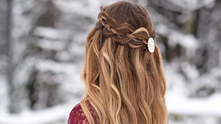 14 Gorgeous Valentine Hairstyle Ideas for Women to Try This Year