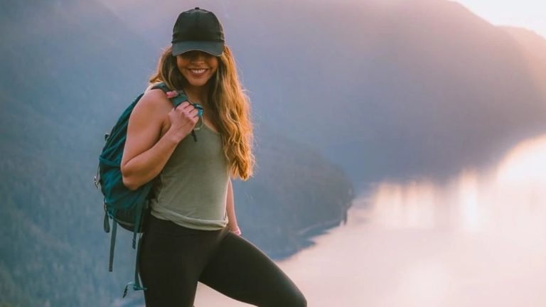 15 Essential Women Mountain Trip Outfit Ideas for Every Season