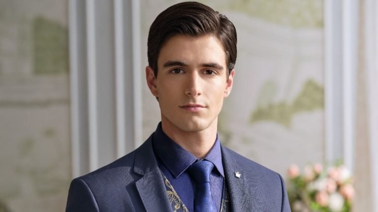 13 Must-Have Fashion Suits for Men to Elevate Their Wardrobe