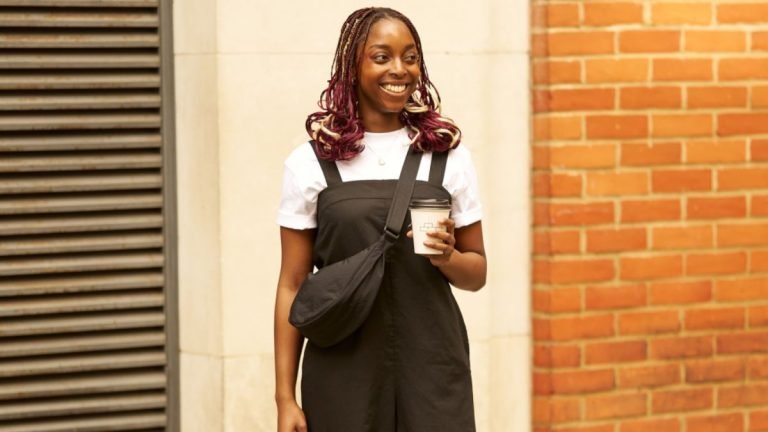 15 Stylish Jumper Outfit Ideas for Every Season and Occasion