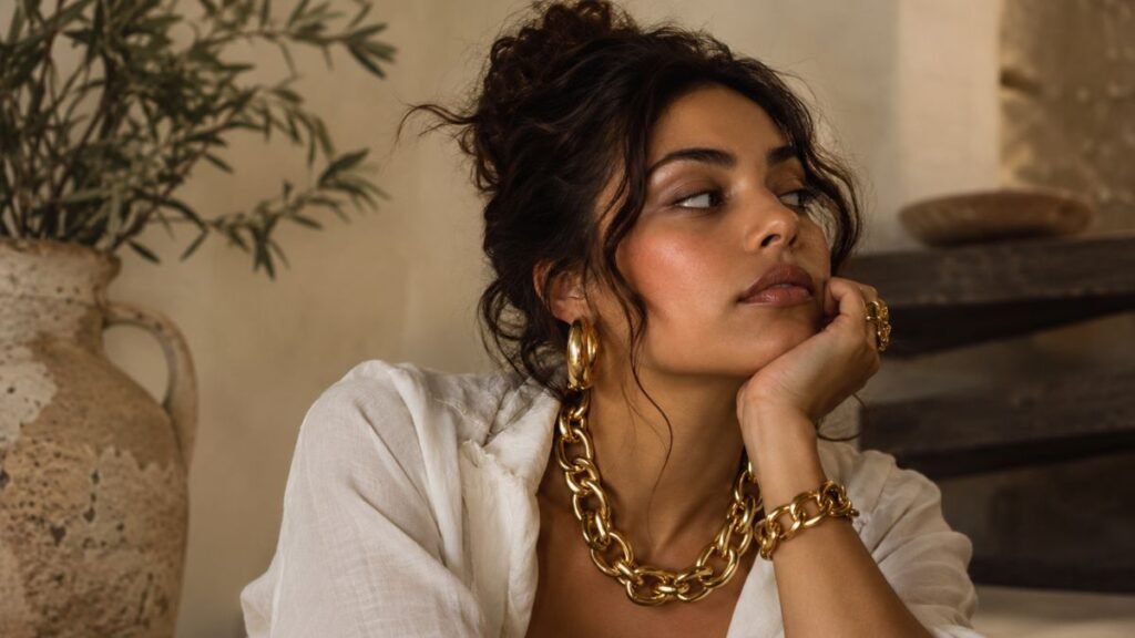 Chunky Gold Jewelry: 16 Fall 2026 Statement Accessory Ideas